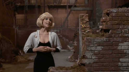 ♪ Suddenly Lyra!  Is standing beside me! ♪