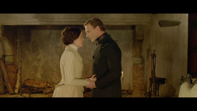 Previously on Vampire Diaries.