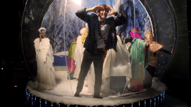 “There’s no escape!  He sealed us in!!  Wait, if we’re sealed in here… WHERE’S THE AIR GONNA COME FROM!?!?”